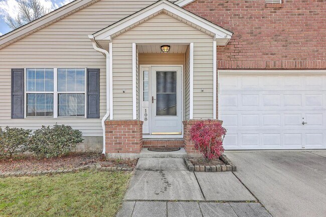 Foto del edificio - Spacious Living in Goose Creek