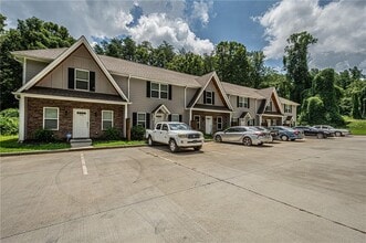 Building Photo - 502 Wimpy Mill Rd