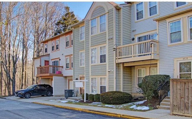 Building Photo - 3732 Monmouth Pl