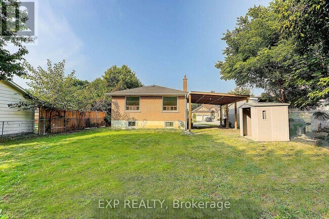 Photo du bâtiment - 181 Maple Ave