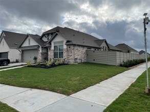 Building Photo - 2302 Hazel Berry St