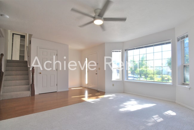 Building Photo - 1294 Eastridge Cir