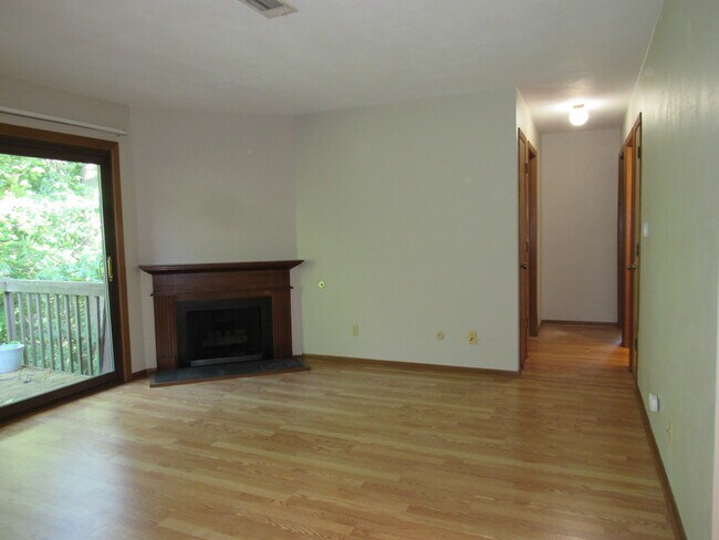 Building Photo - 3124 4th St