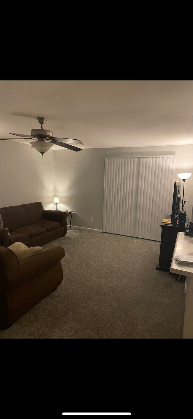 Building Photo - 405 Hilo Dr