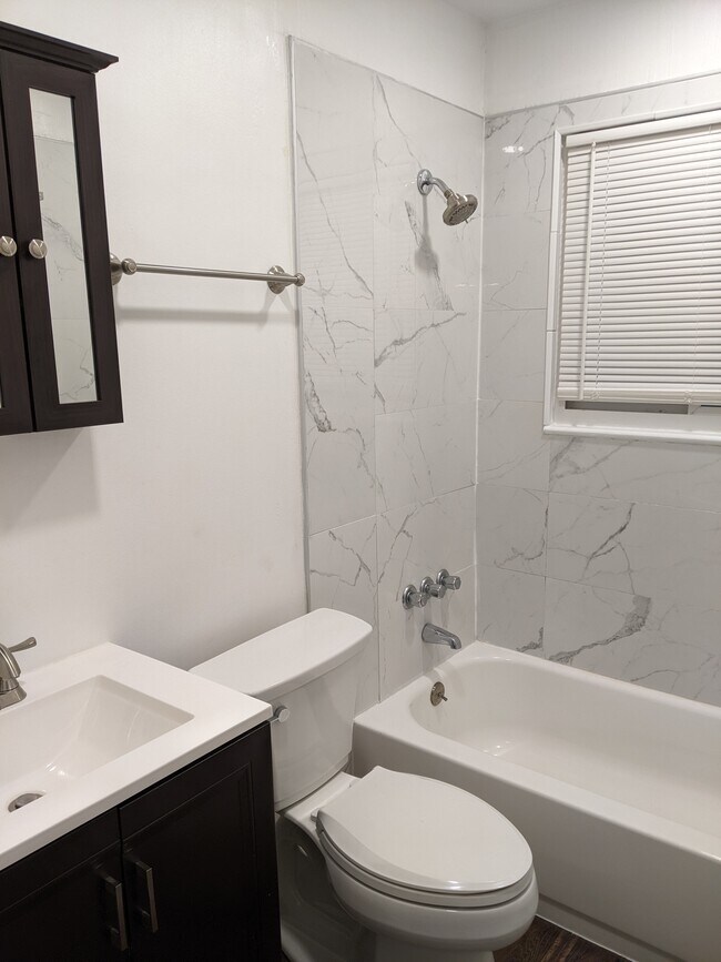 Building Photo - 3599 Golden Meadows Ct