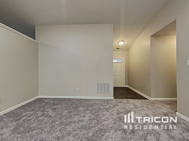 Building Photo - 1342 Country View Ct