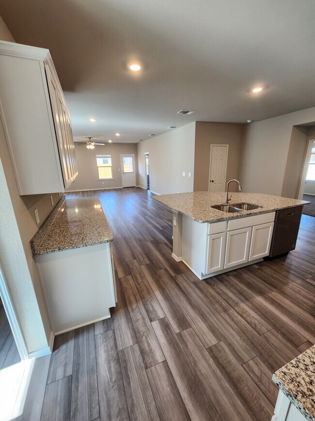 Building Photo - 2325 Merganser Way