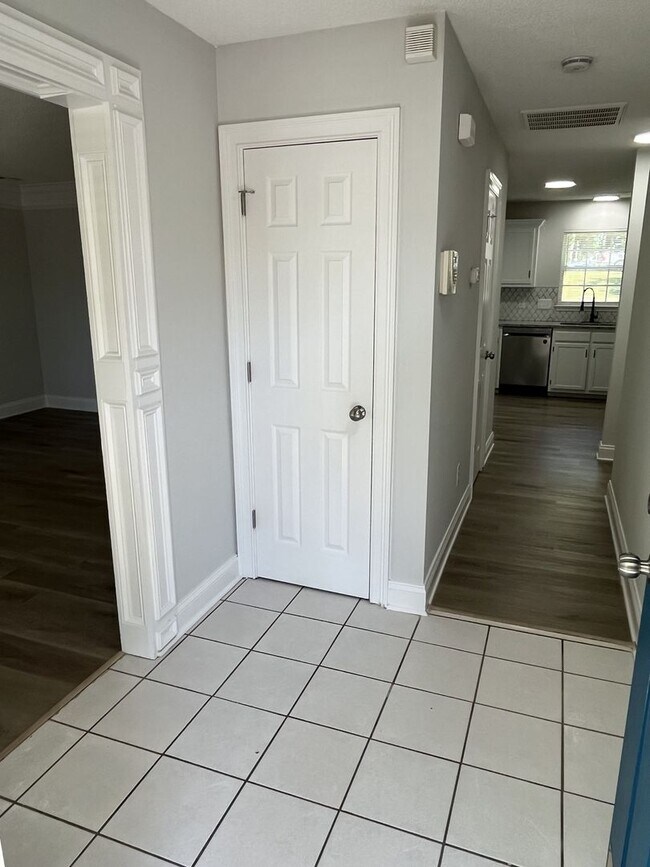 Foto del edificio - COMING SOON!!!  Updated 4 Bed Home in North Charlotte