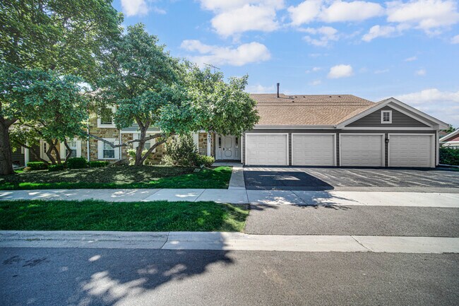 Foto del edificio - 607 Berkley Ct
