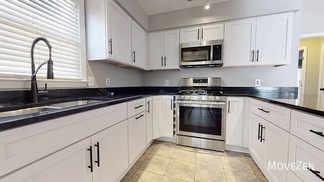 Foto del edificio - 4509 Latrobe Ct