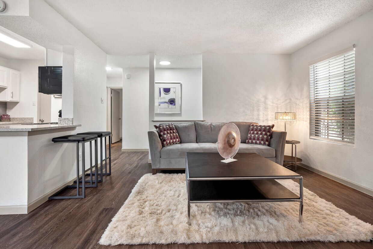 The Place At Castle Hills Apartments in San Antonio, TX