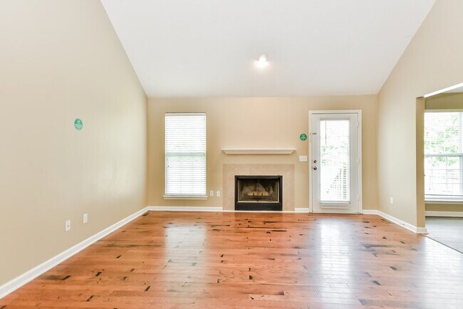 Foto del edificio - 7320 Horn Tavern Rd
