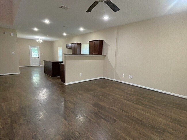 Foto del edificio - 8138 Gallahad St