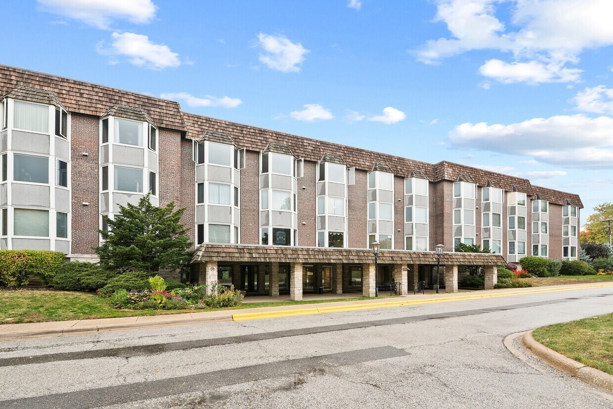 400 Ascot Dr Unit 3C, Park Ridge, IL 60068 Condo for Rent in Park