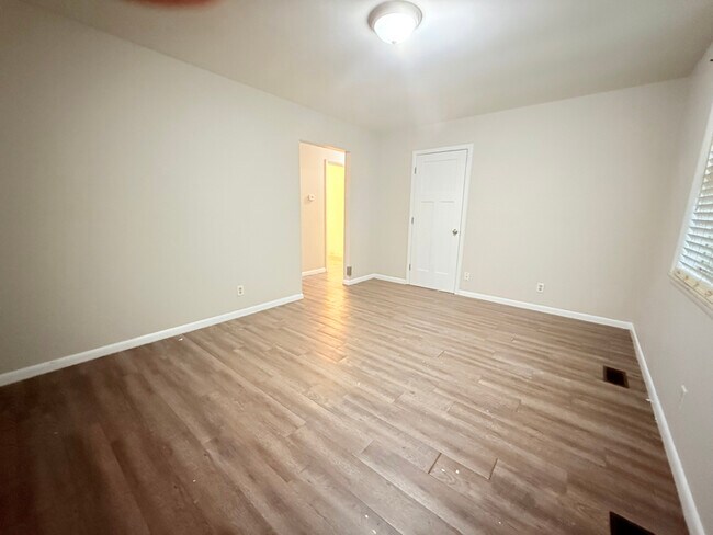 Foto del edificio - 7097 E County Rd 25 S