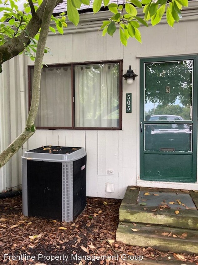 Foto principal - 1 br, 1 bath House - 505 Summit House