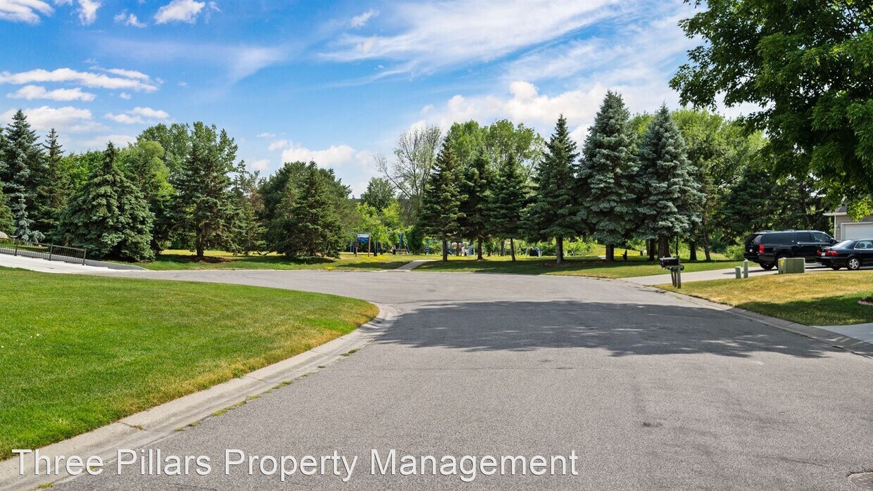Foto principal - 3 br, 3.5 bath House - 4637 Stoddart Circle