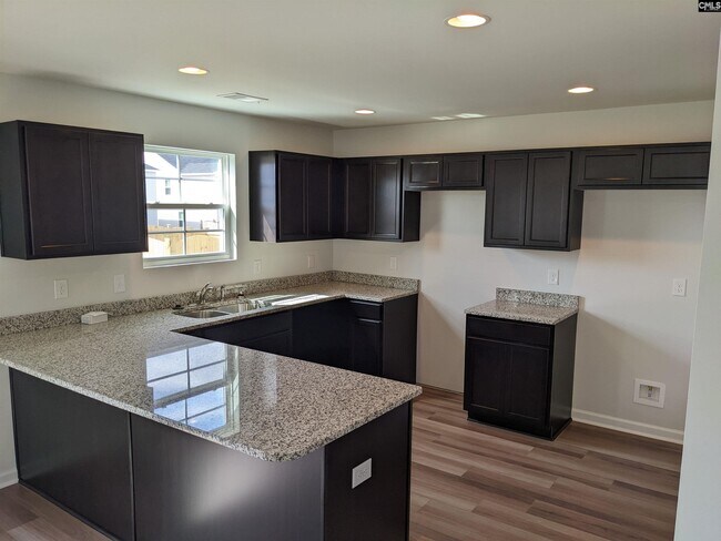 Foto del edificio - 298 Windfall Rd