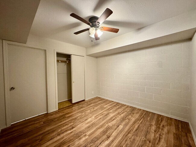Foto del edificio - 1 Bedroom/ 1 Bathroom Duplex in Batesville