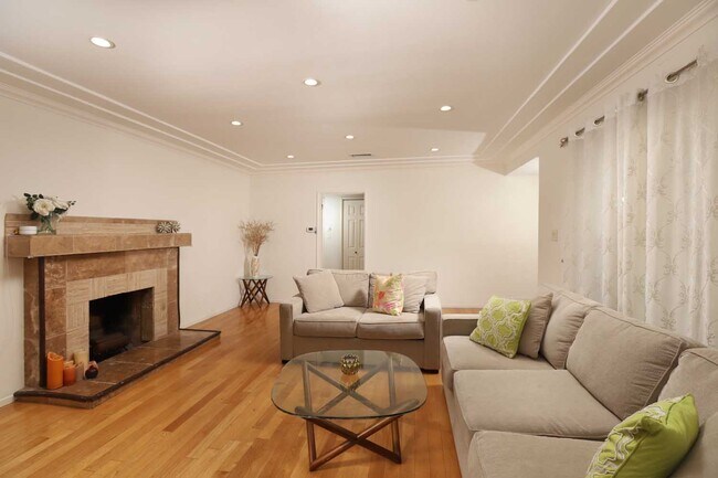 Foto del edificio - 1105 N Everett St