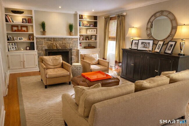 Building Photo - 10 Ludlow Manor