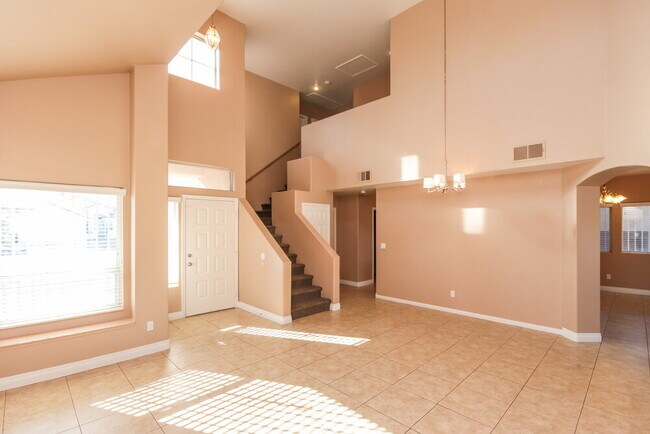 Foto del edificio - 1430 Broad Arrow Dr