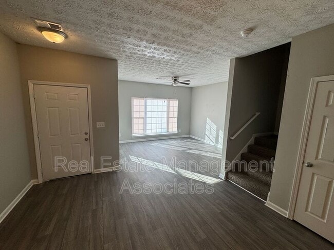 Foto del edificio - 1755 Carrington Dr