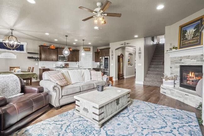 Foto del edificio - 18713 Easter Peak Ave