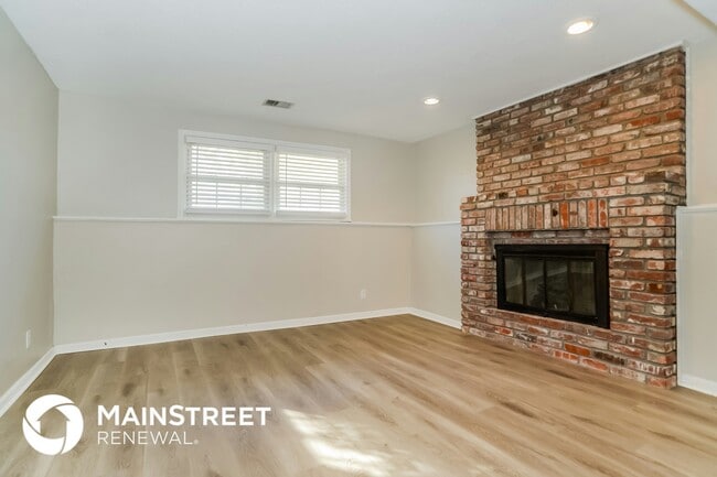 Foto del edificio - 15915 W 152nd Cir