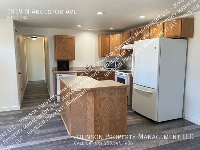 Foto del edificio - 1919 N Ancestor Ave