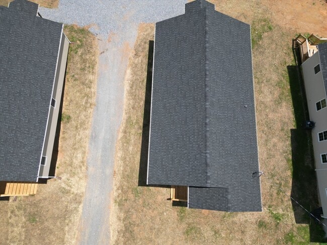 Building Photo - 42 Hollins Mill Rd