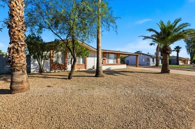 Foto del edificio - 1636 W Wescott Dr