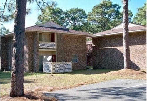 Building Photo - 4600 Country Club Rd