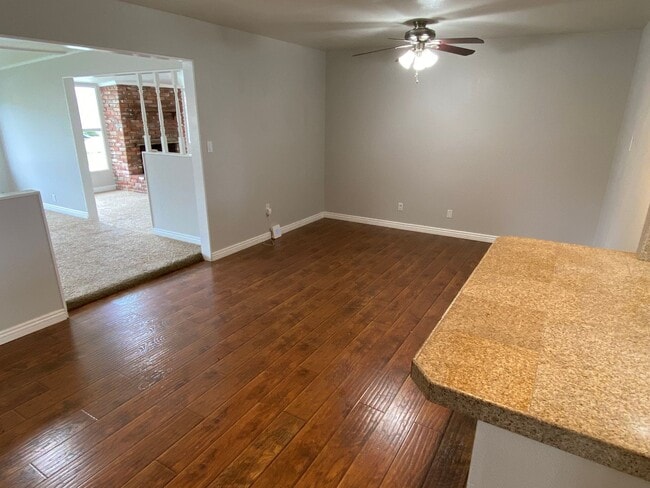 Building Photo - Granite Hills 4 Bedroom Home!