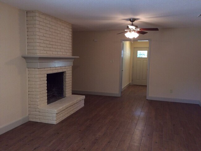 Foto del edificio - Move in Ready 3/2 Home in Frisco!