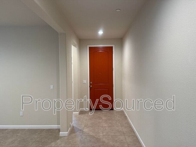 Building Photo - 3832 Lookout Dr