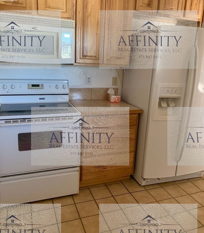 Building Photo - 3 bedroom home