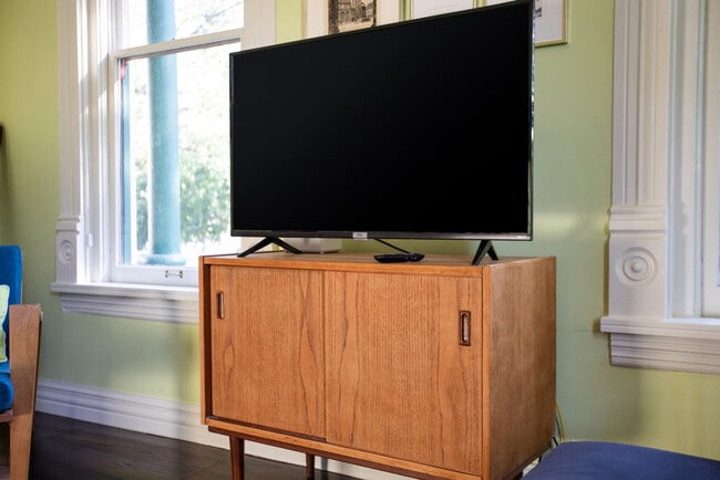 Building Photo - 425 2nd Ave