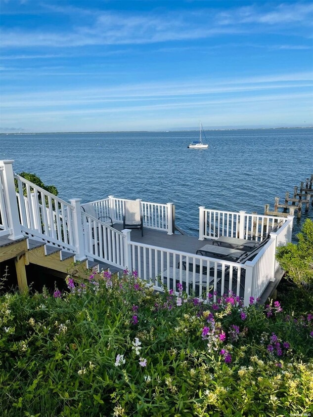 Primary Photo - 176B Bay Ave