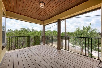 Building Photo - 12300 Terraza Cir