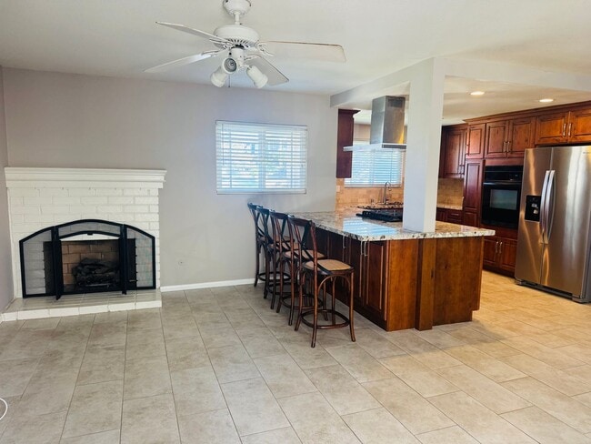 Foto del edificio - Charming 3-Bedroom Retreat