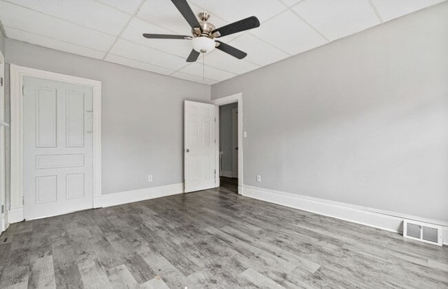 Foto del edificio - Pittsburgh - 3 Bed 2 Bath - Just Renovated