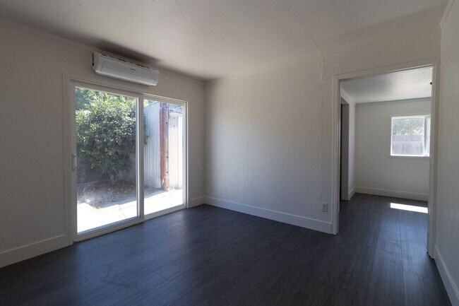 Foto del edificio - Newly Remodeled 2x1 in Newman!!!