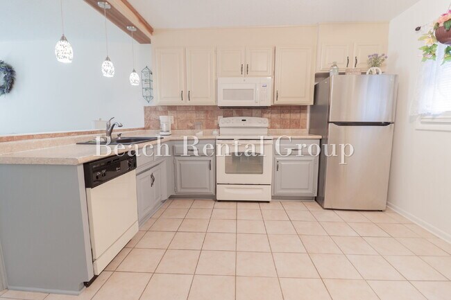 Foto del edificio - No HOA Furnished Townhouse close to Ocean