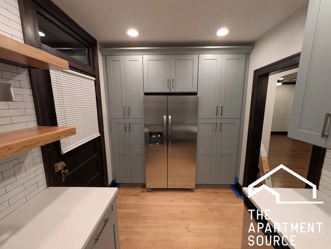 Foto del edificio - 2626 W Devon Ave