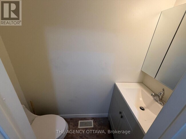 Building Photo - 6351 Saint Louis Dr.