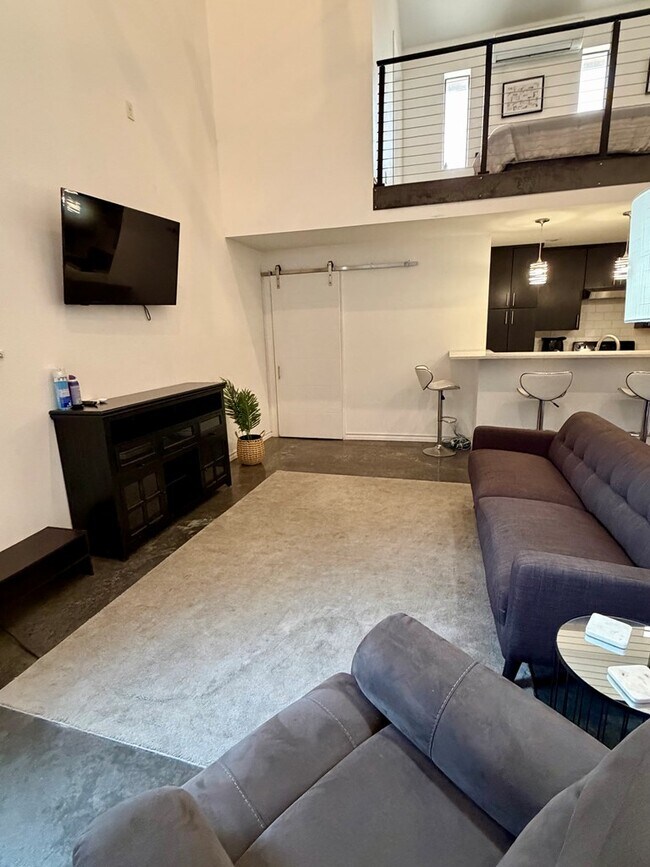 Foto del edificio - 4601 Redbud Ave