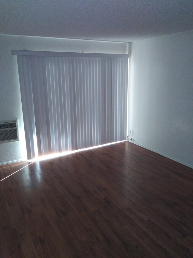 Living room - 1335 N Barranca Ave