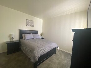2 Bedroom 1 Bath, Bedroom - Mountain Vista
