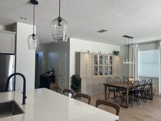 Building Photo - 2856 Spring Breeze Way